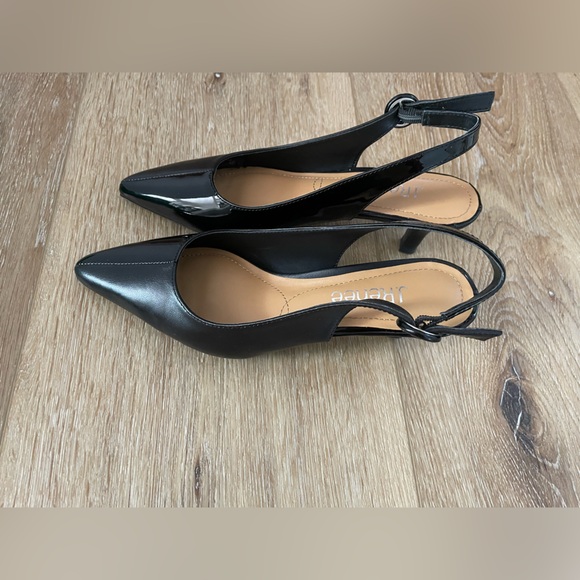 J.Renee Shoes - J.Renee Aphena Leather black patent sling back heels size 5.5 M